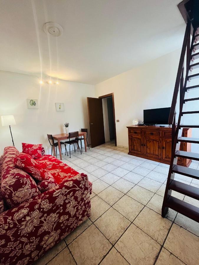 Casa L' Aurora Viola Apartment Ливорно Екстериор снимка